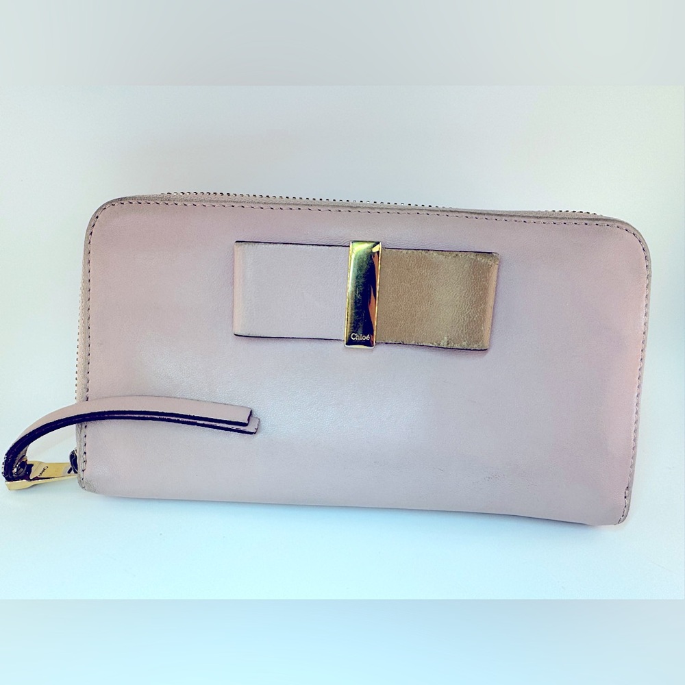 Chloé Continental Wallet Light Blush Pink Bow Zip Around Wallet Gold Hardware